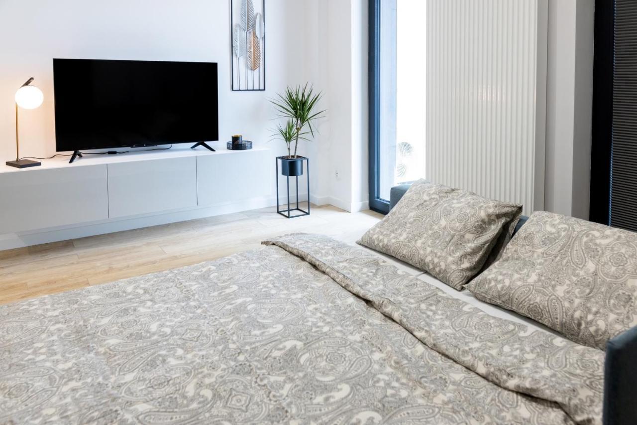 Downtown Apartments ,Next To Spodek-Free Parking Katowice Bagian luar foto