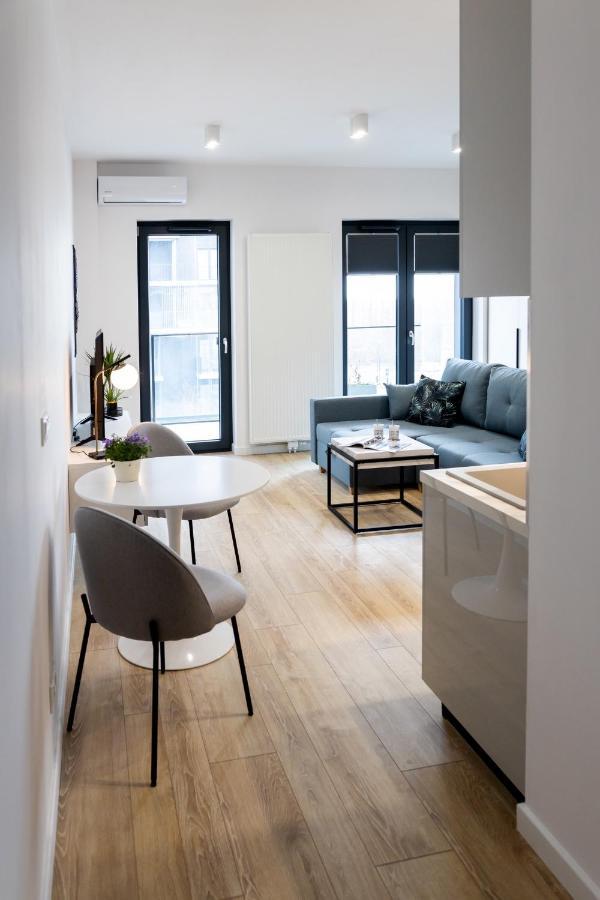Downtown Apartments ,Next To Spodek-Free Parking Katowice Bagian luar foto